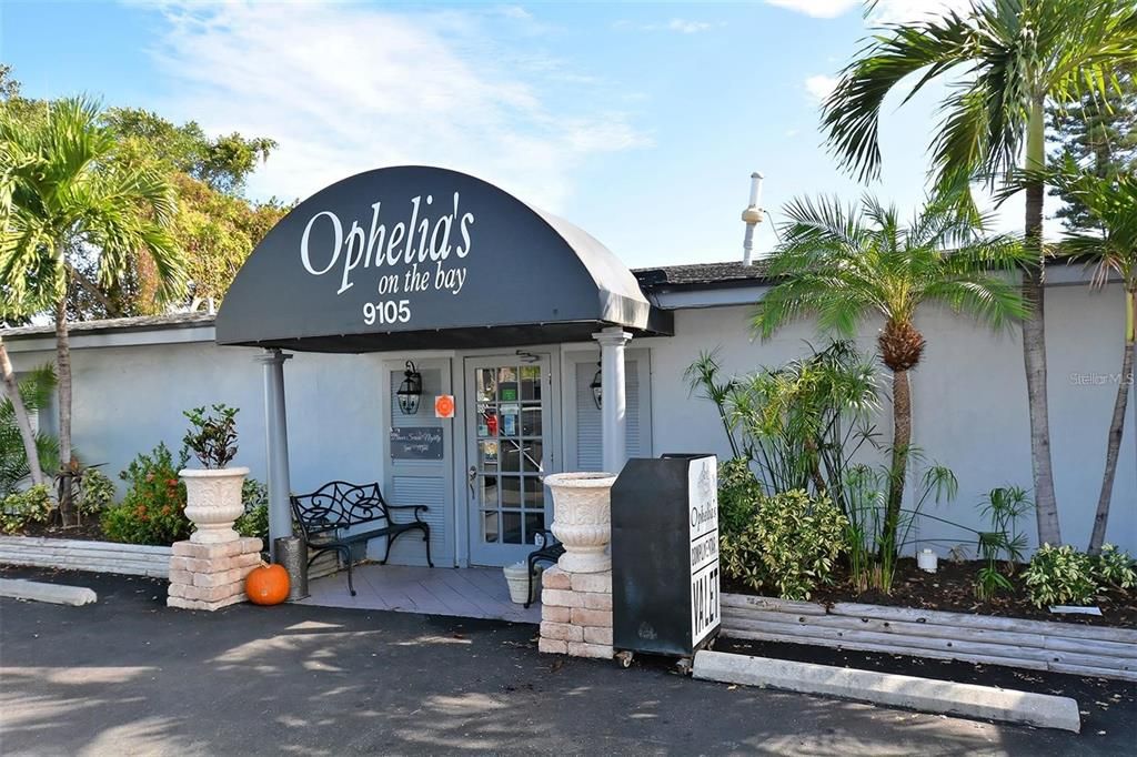 For Sale: $620,000 (2 beds, 2 baths, 1303 Square Feet)