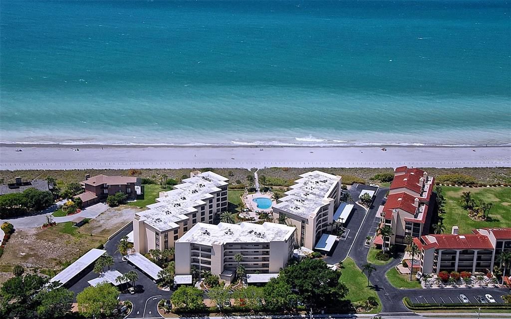 For Sale: $620,000 (2 beds, 2 baths, 1303 Square Feet)