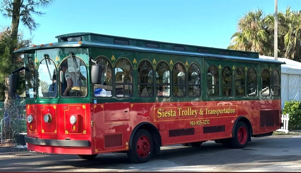 For Sale: $620,000 (2 beds, 2 baths, 1303 Square Feet)