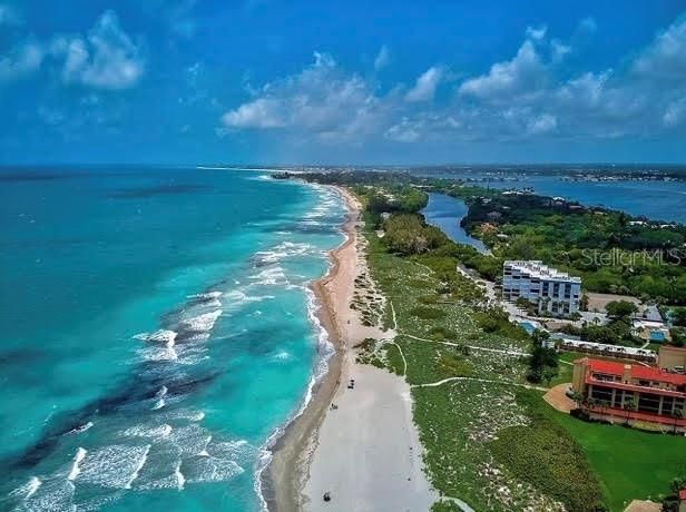 For Sale: $620,000 (2 beds, 2 baths, 1303 Square Feet)