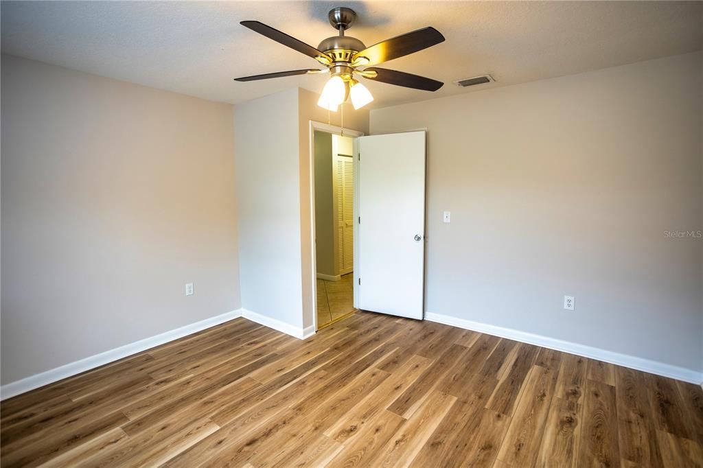 En Venta: $339,990 (3 camas, 2 baños, 1379 Pies cuadrados)