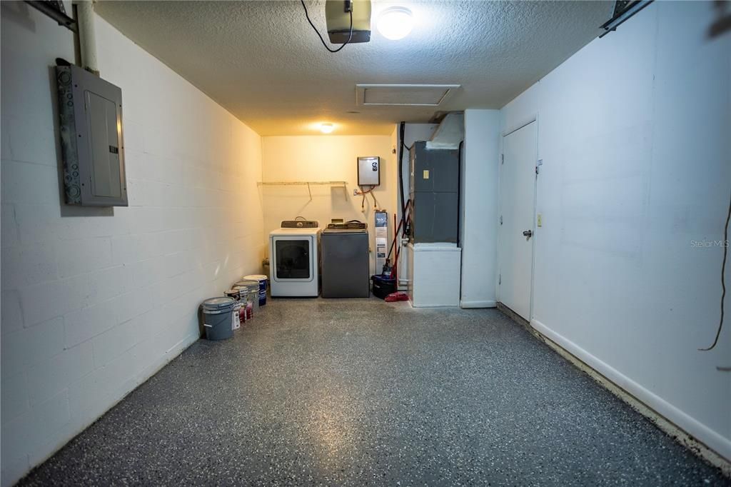 En Venta: $339,990 (3 camas, 2 baños, 1379 Pies cuadrados)