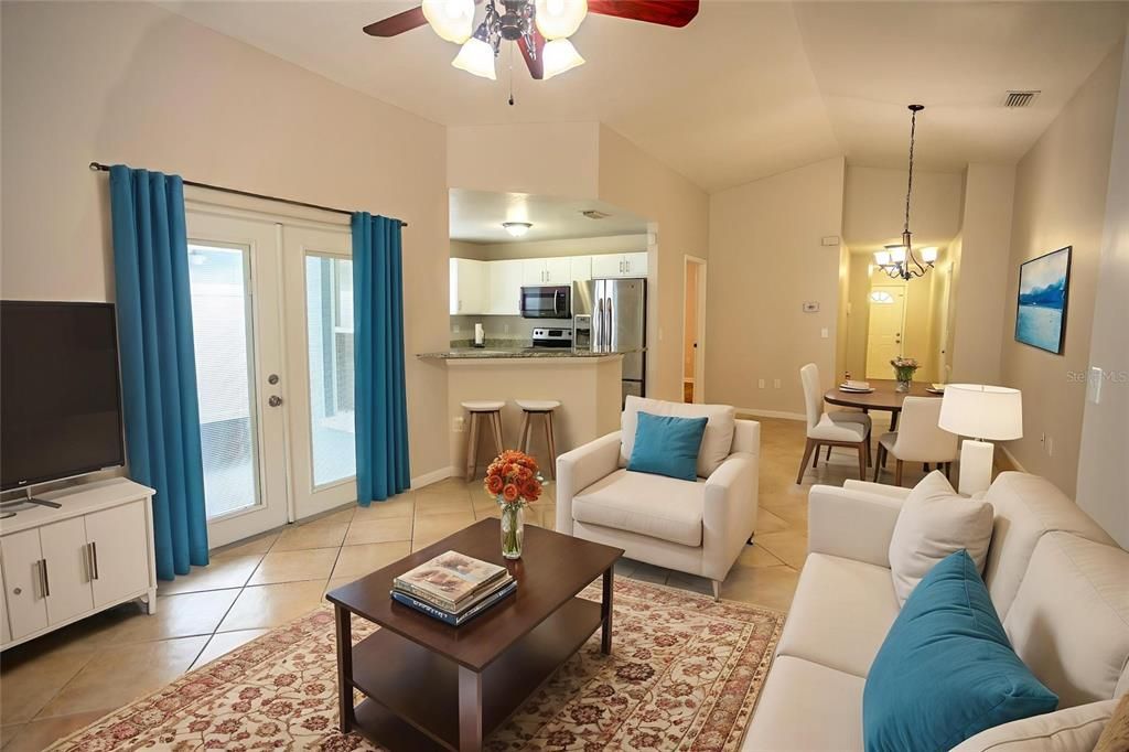 En Venta: $339,990 (3 camas, 2 baños, 1379 Pies cuadrados)