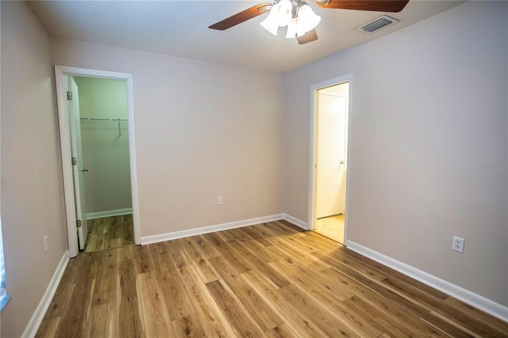 En Venta: $339,990 (3 camas, 2 baños, 1379 Pies cuadrados)