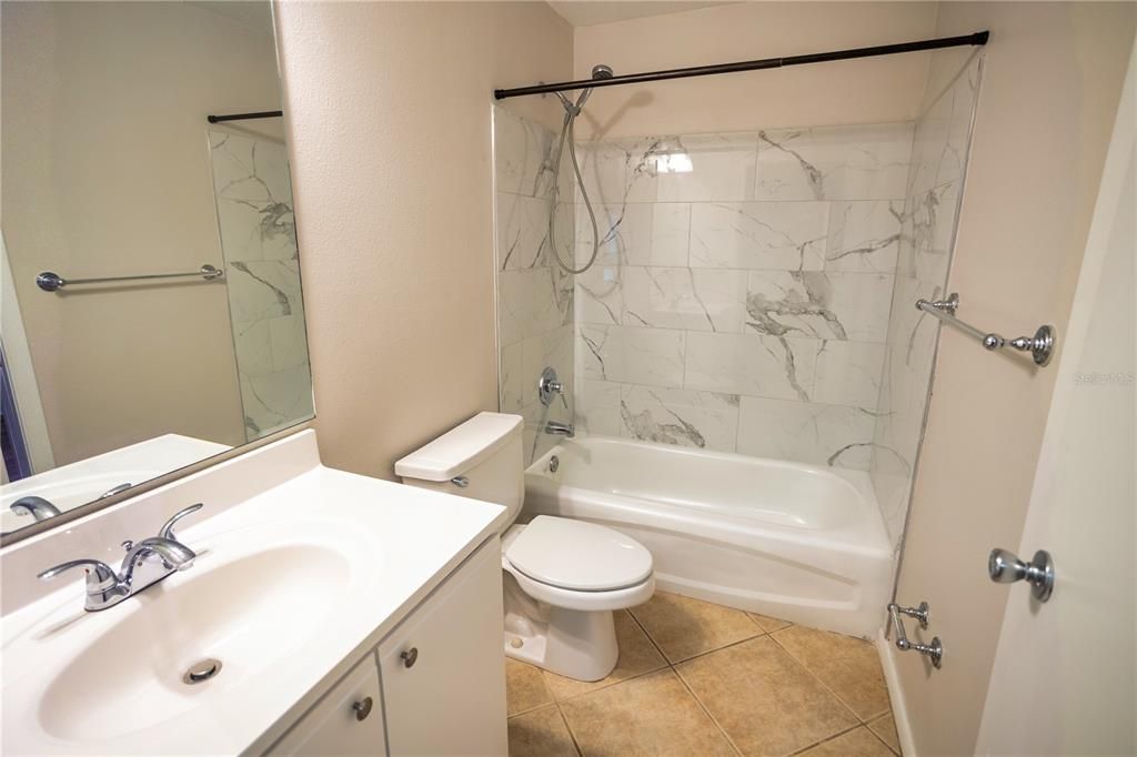 En Venta: $339,990 (3 camas, 2 baños, 1379 Pies cuadrados)