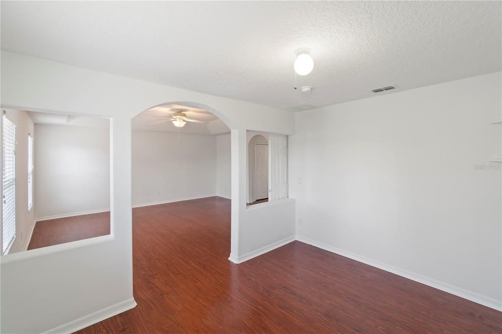 待售: $559,999 (4 贝兹, 2 浴室, 3034 平方英尺)