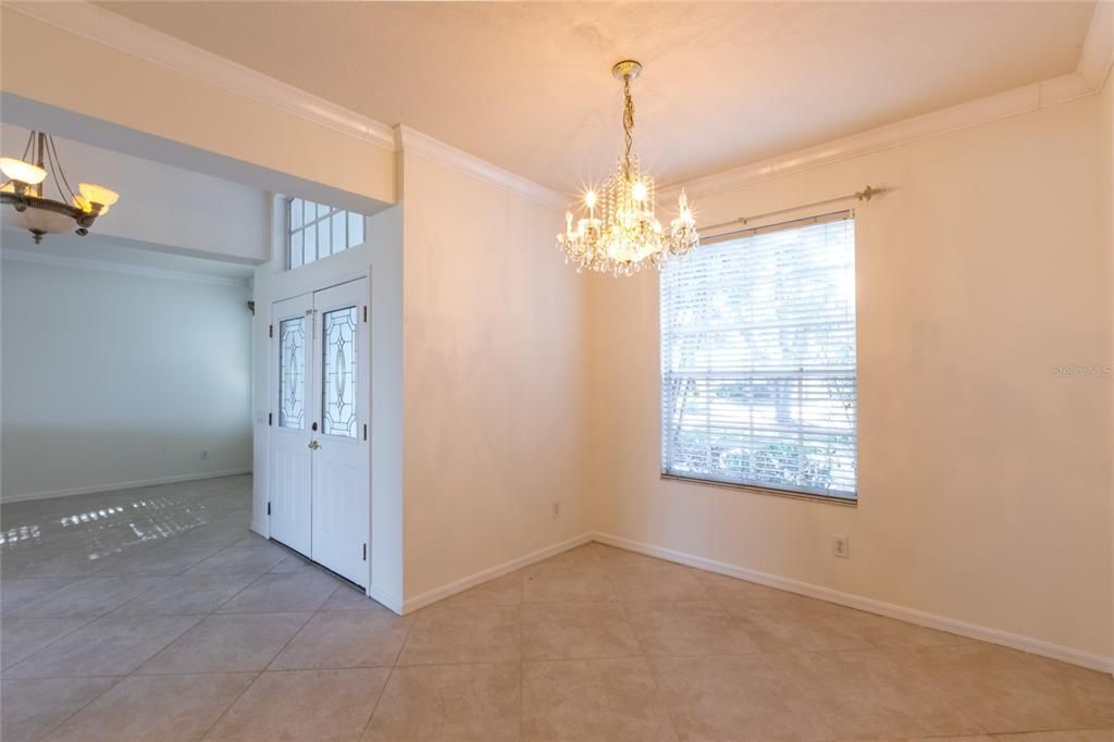 En Venta: $549,000 (4 camas, 3 baños, 2280 Pies cuadrados)