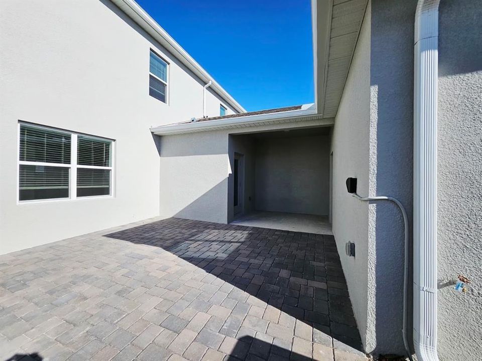 For Rent: $2,500 (3 beds, 2 baths, 1755 Square Feet)