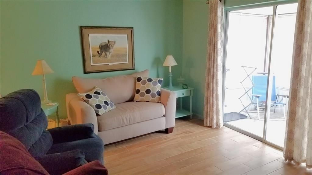 En Renta: $1,300 (2 camas, 2 baños, 966 Pies cuadrados)