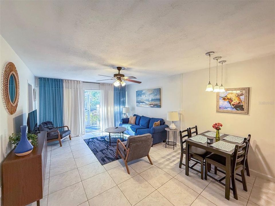 For Rent: $3,200 (2 beds, 2 baths, 918 Square Feet)