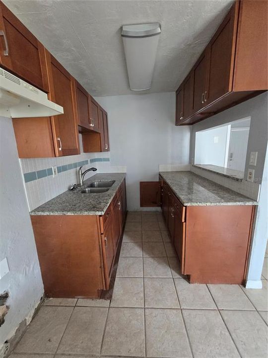 For Sale: $299,000 (2 beds, 0 baths, 1008 Square Feet)
