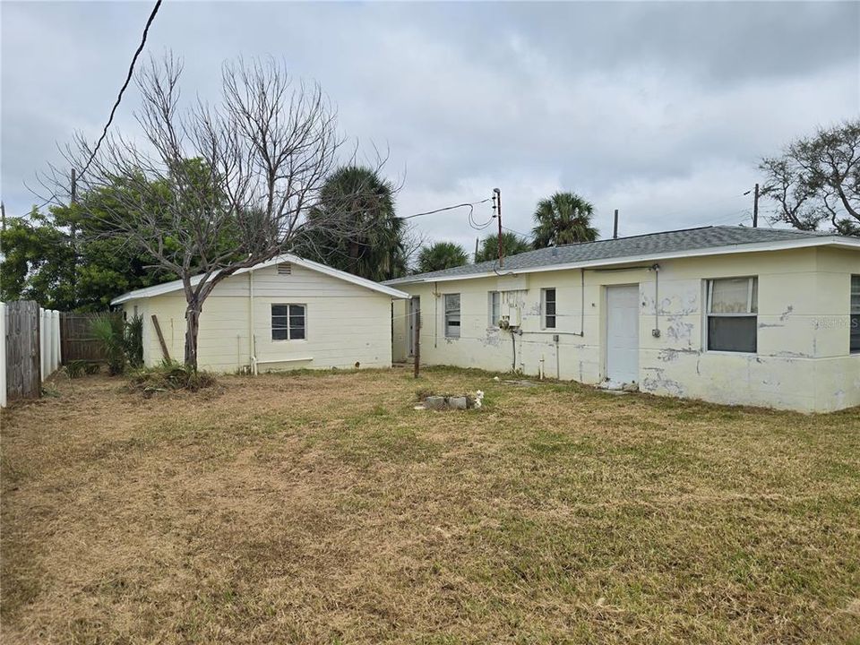 For Sale: $299,000 (2 beds, 0 baths, 1008 Square Feet)