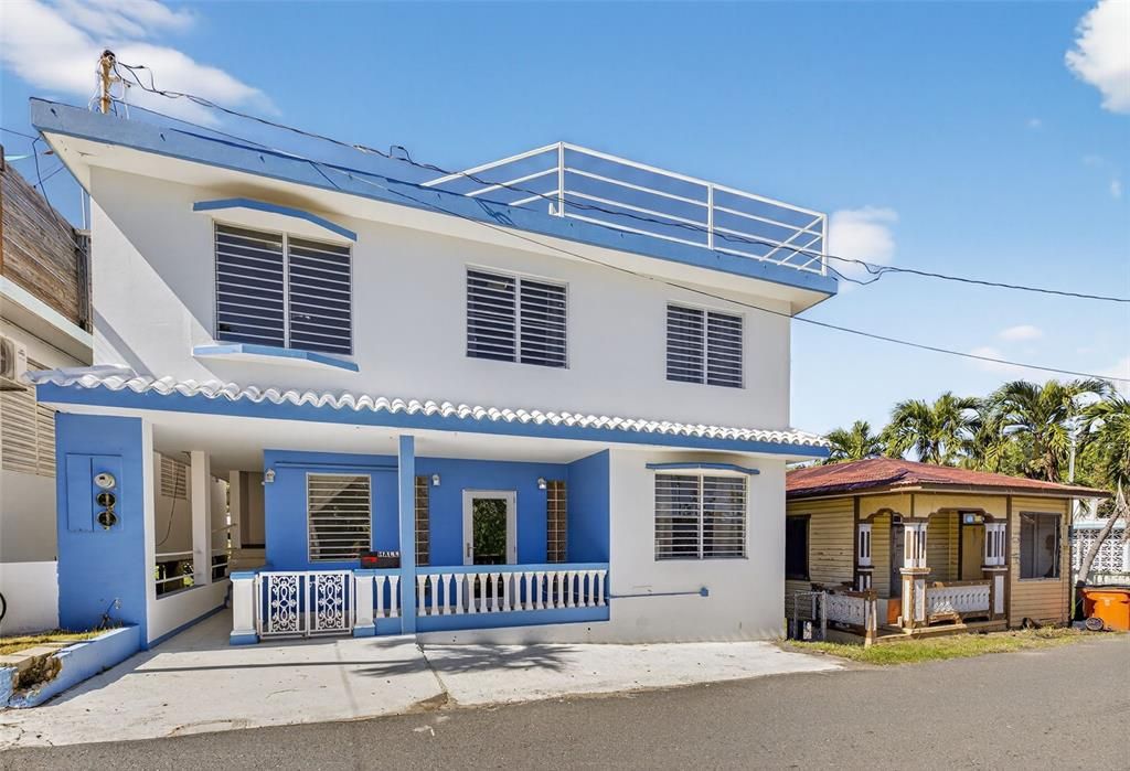 На продажу: $849,000 (8 спален, 5 ванн, 3200 Квадратных фут)