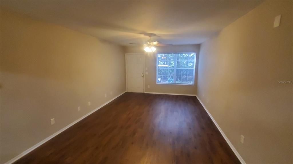 En Venta: $179,900 (3 camas, 2 baños, 1205 Pies cuadrados)