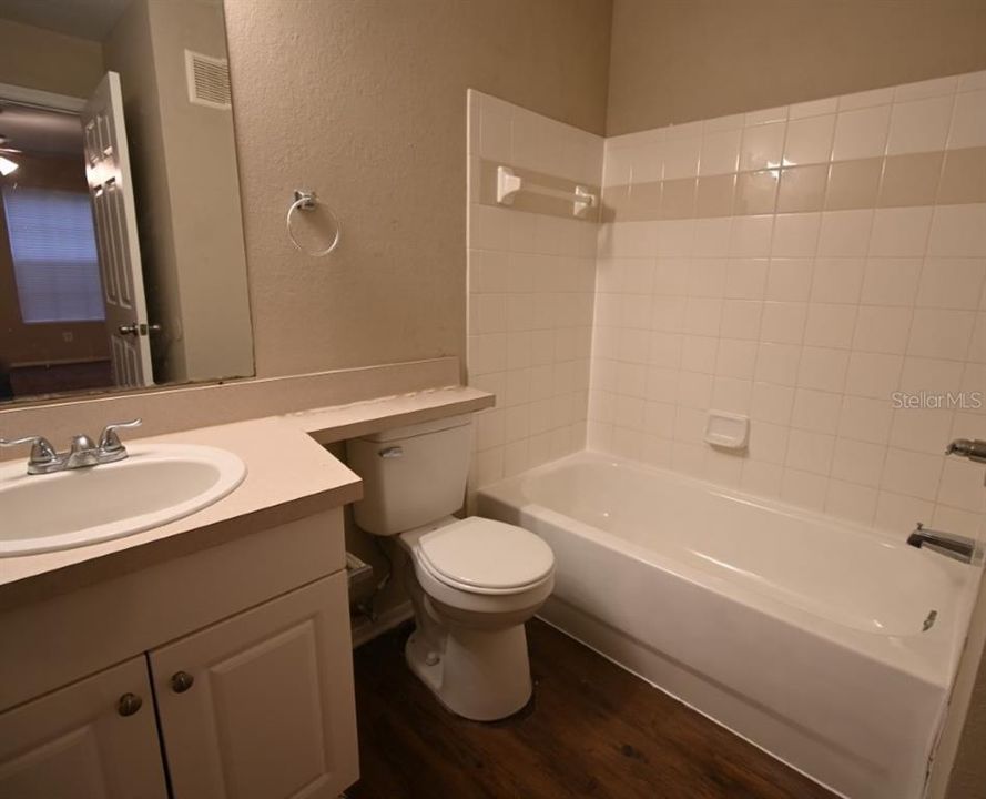 En Venta: $179,900 (3 camas, 2 baños, 1205 Pies cuadrados)