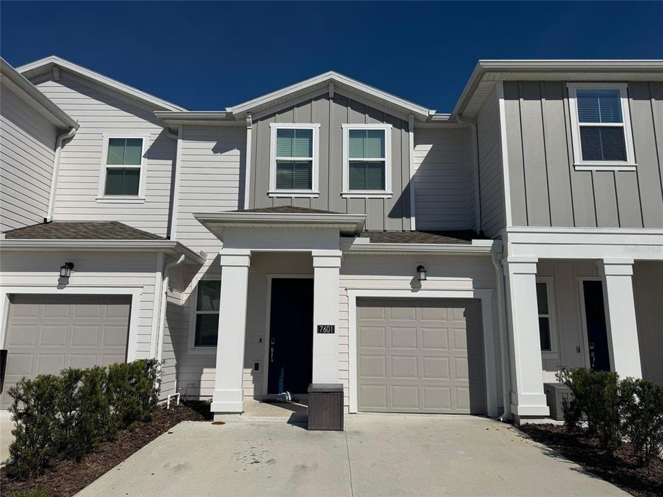 出租: $2,500 (3 贝兹, 2 浴室, 1675 平方英尺)