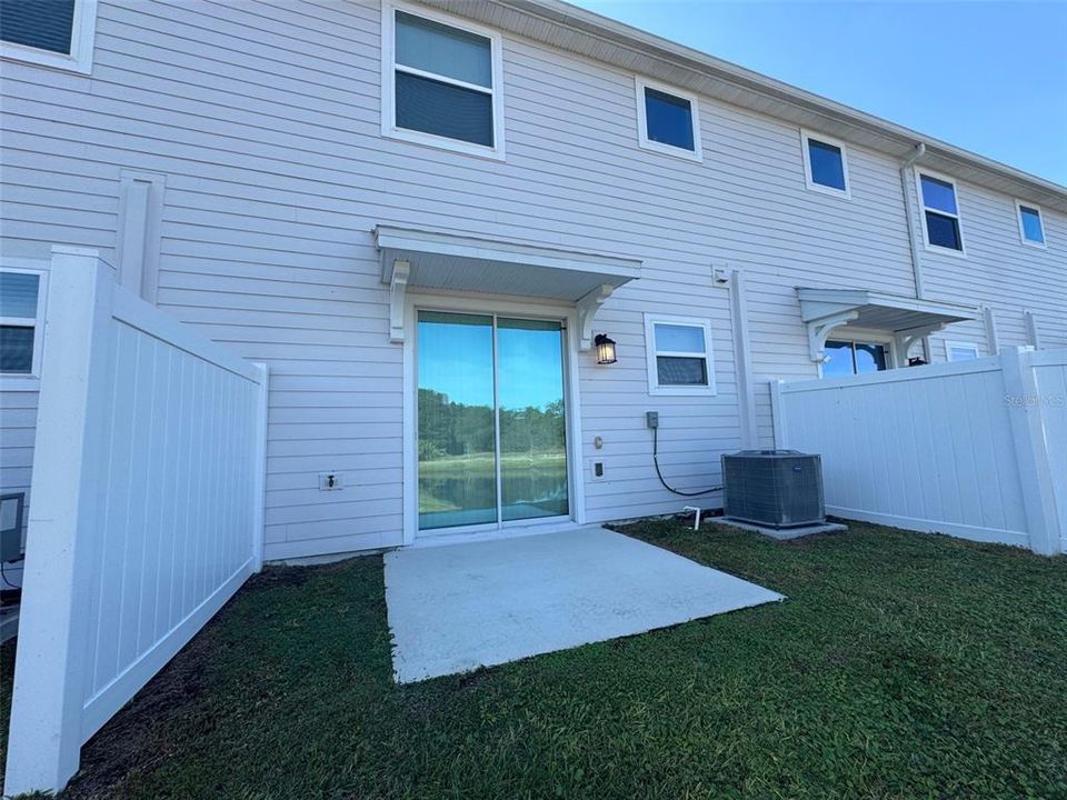 出租: $2,500 (3 贝兹, 2 浴室, 1675 平方英尺)