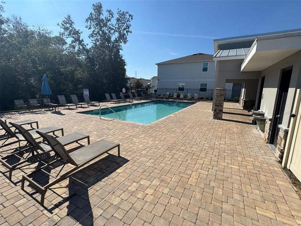 出租: $2,500 (3 贝兹, 2 浴室, 1675 平方英尺)