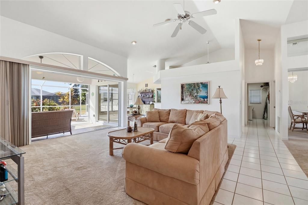 待售: $373,300 (3 贝兹, 2 浴室, 1880 平方英尺)