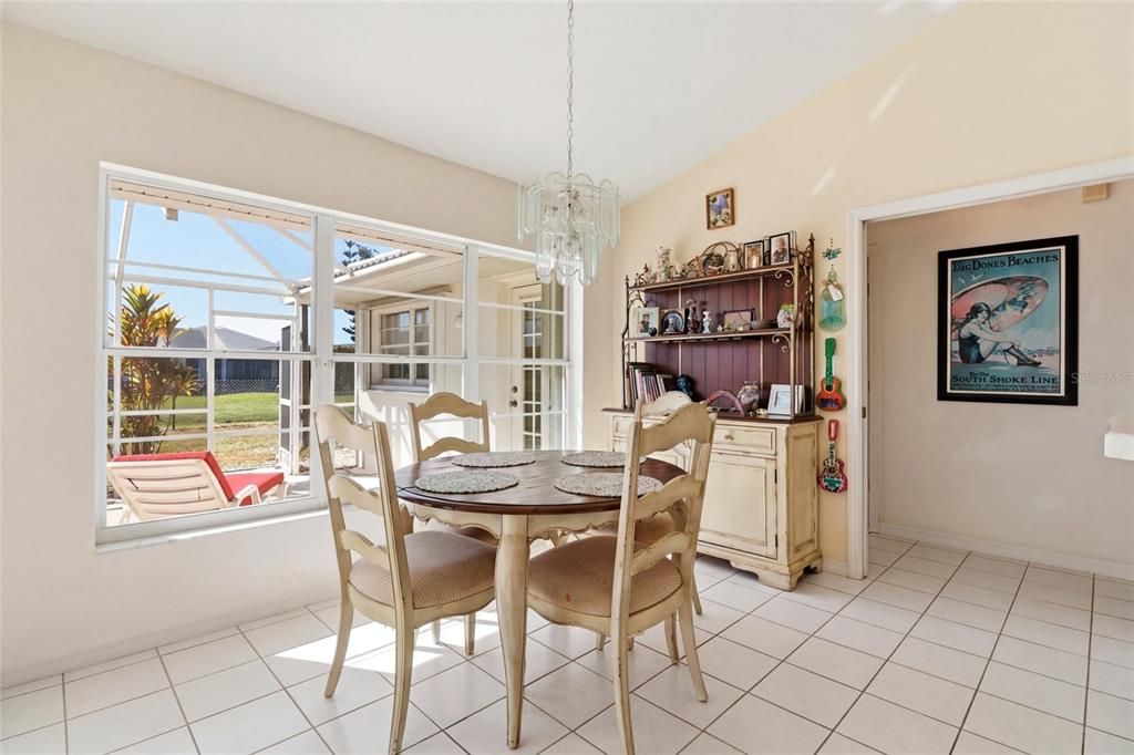 待售: $373,300 (3 贝兹, 2 浴室, 1880 平方英尺)