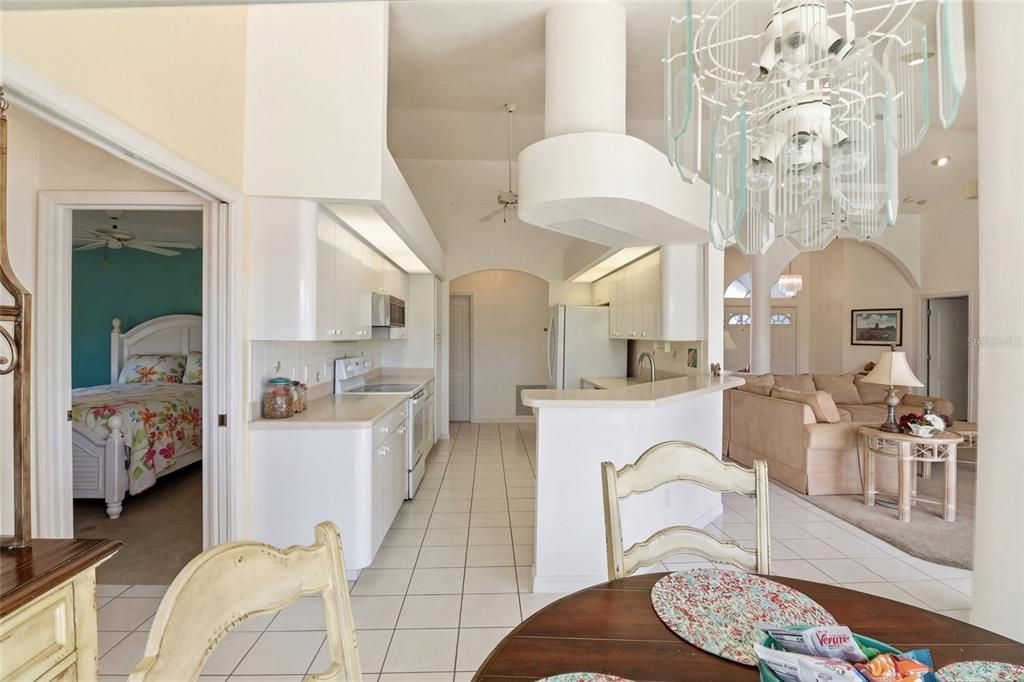 待售: $373,300 (3 贝兹, 2 浴室, 1880 平方英尺)