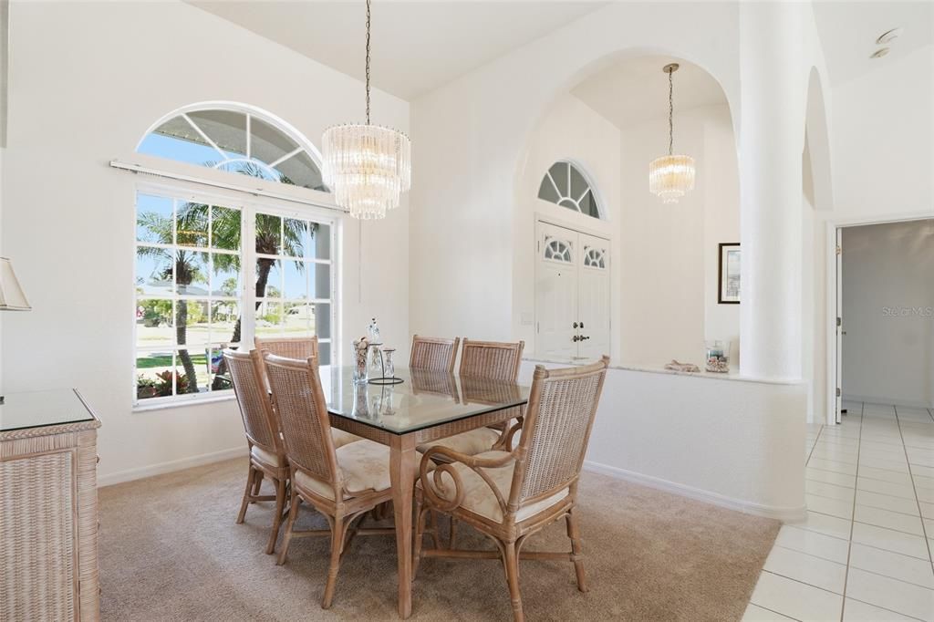 待售: $373,300 (3 贝兹, 2 浴室, 1880 平方英尺)