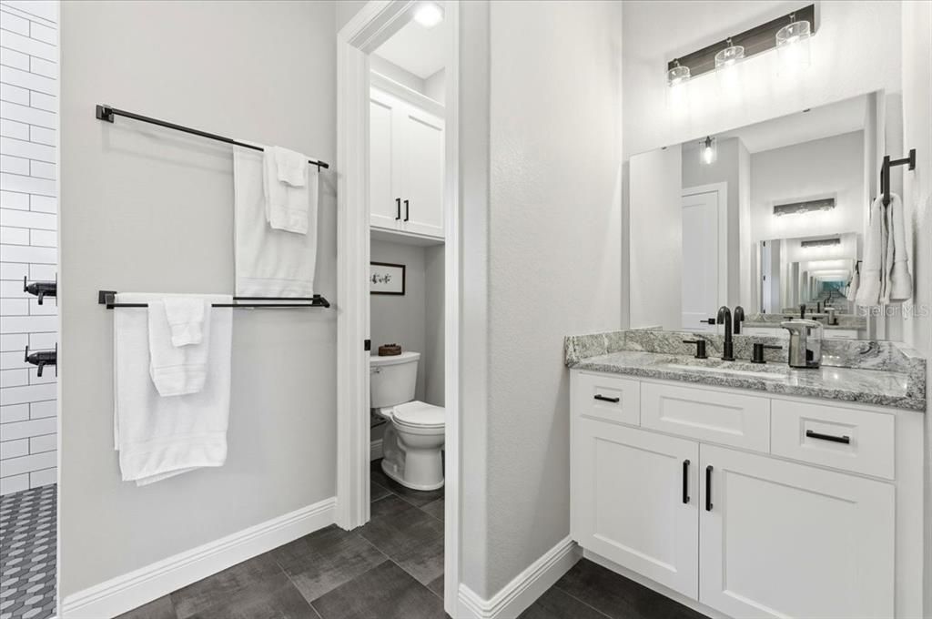 待售: $599,000 (2 贝兹, 2 浴室, 1255 平方英尺)