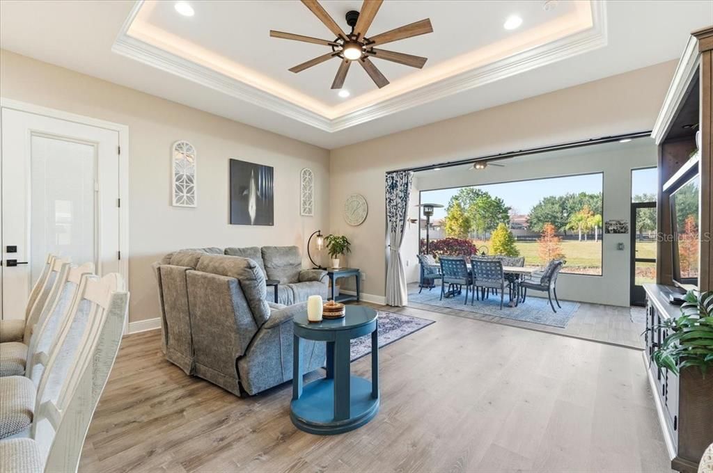 待售: $599,000 (2 贝兹, 2 浴室, 1255 平方英尺)