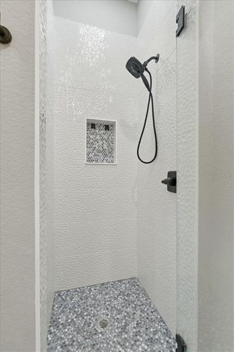 待售: $599,000 (2 贝兹, 2 浴室, 1255 平方英尺)