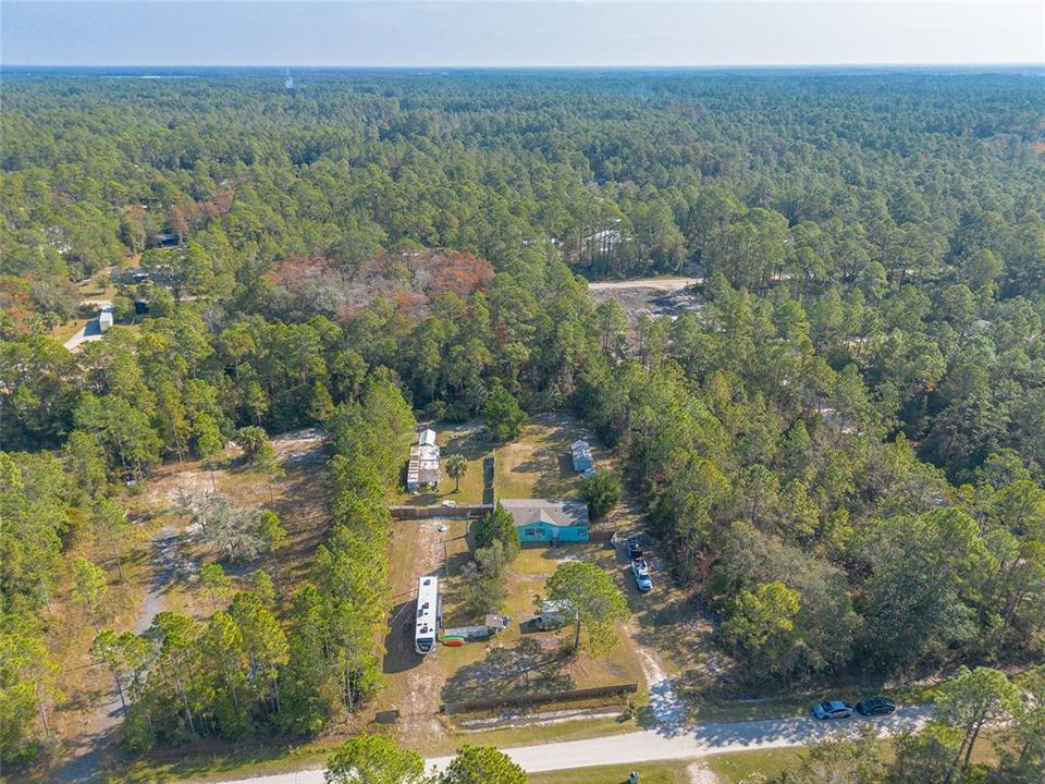 For Sale: $199,900 (2 beds, 2 baths, 1352 Square Feet)