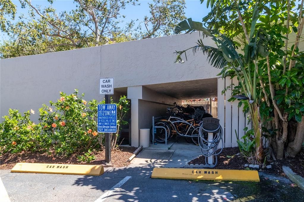 待售: $320,000 (2 贝兹, 2 浴室, 1050 平方英尺)