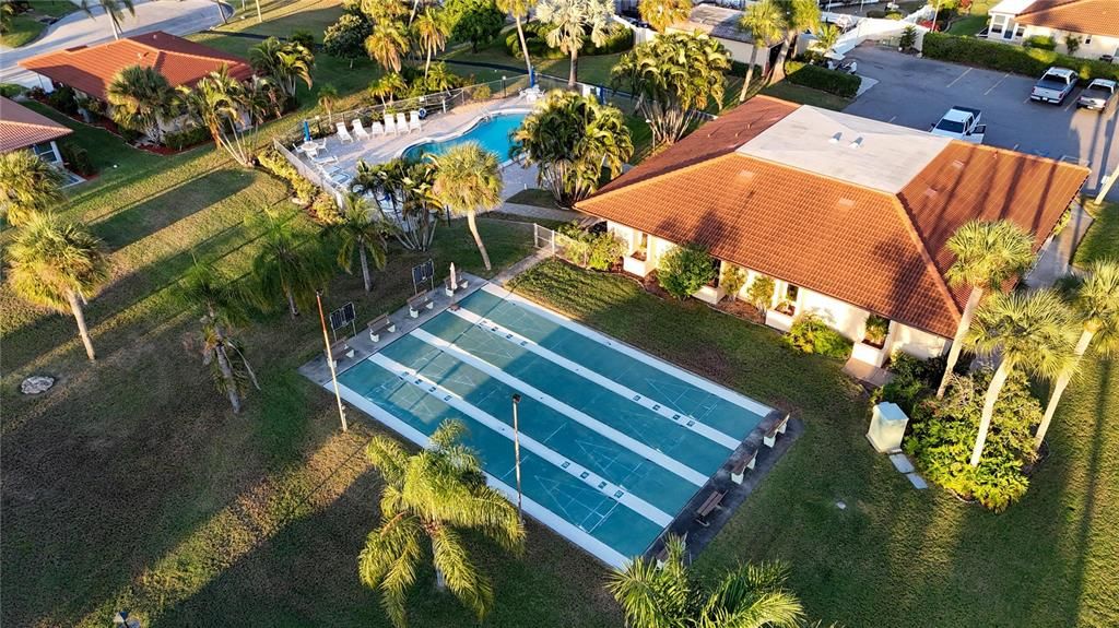 For Sale: $199,900 (1 beds, 1 baths, 752 Square Feet)