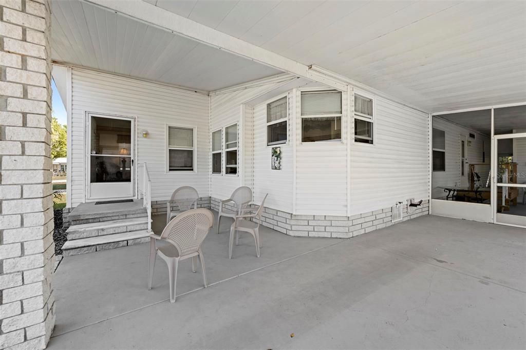 For Sale: $155,000 (2 beds, 2 baths, 1302 Square Feet)