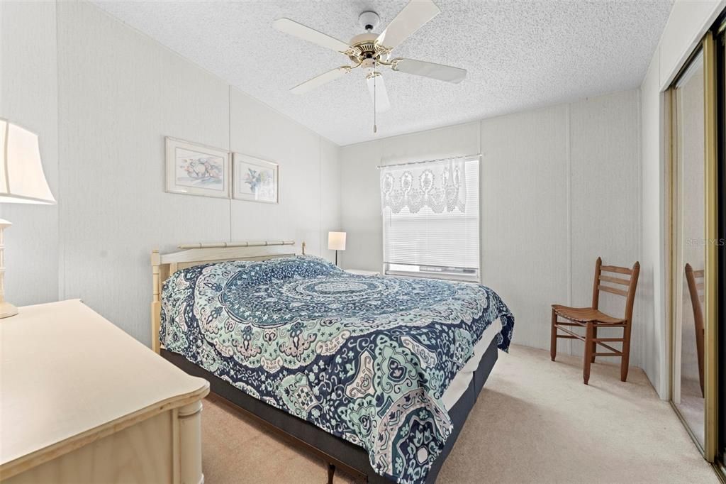 For Sale: $155,000 (2 beds, 2 baths, 1302 Square Feet)