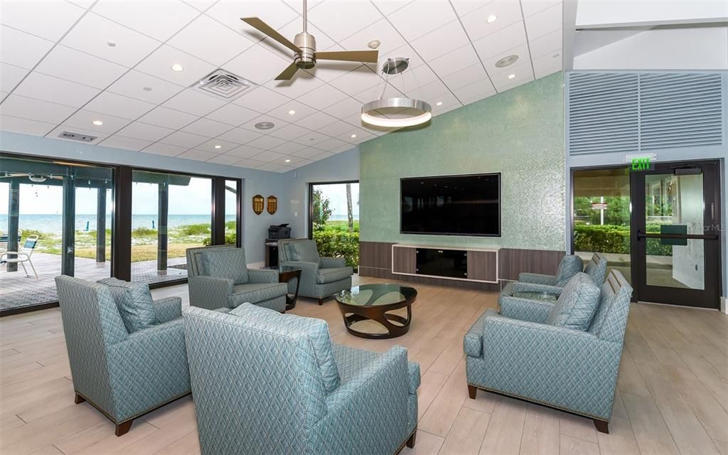 For Sale: $880,000 (2 beds, 2 baths, 1257 Square Feet)