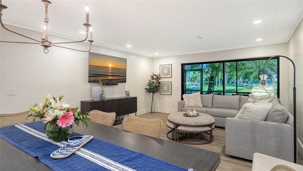 For Sale: $880,000 (2 beds, 2 baths, 1257 Square Feet)