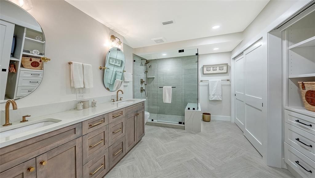 For Sale: $880,000 (2 beds, 2 baths, 1257 Square Feet)