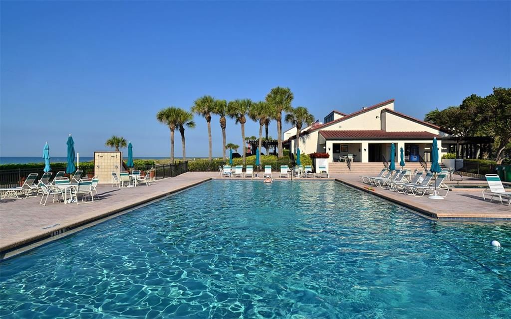 For Sale: $880,000 (2 beds, 2 baths, 1257 Square Feet)