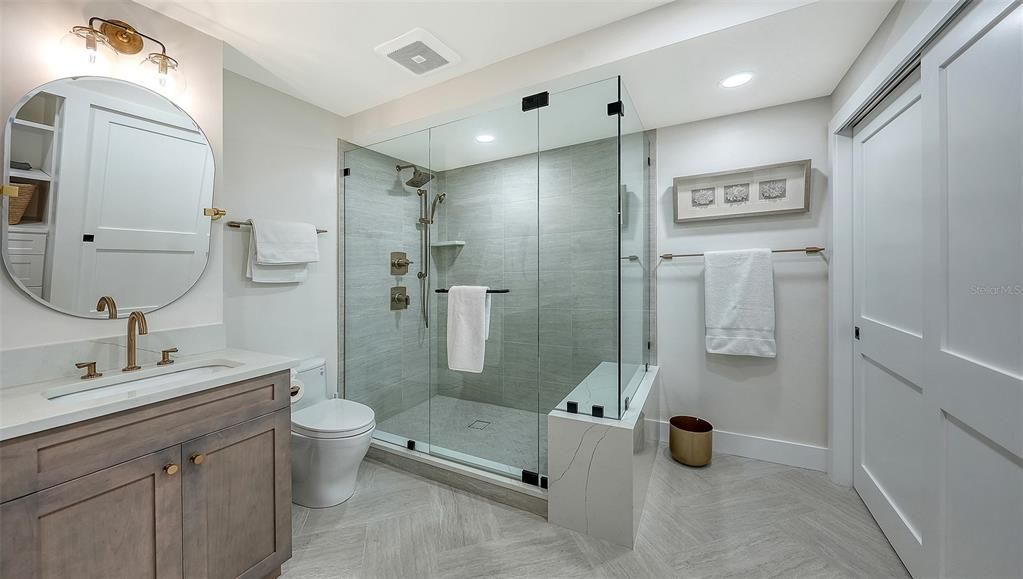 For Sale: $880,000 (2 beds, 2 baths, 1257 Square Feet)