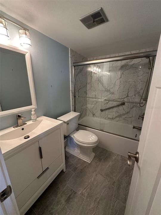 For Sale: $425,000 (2 beds, 2 baths, 1065 Square Feet)