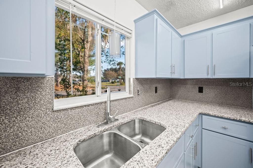 待售: $258,800 (3 贝兹, 2 浴室, 1526 平方英尺)