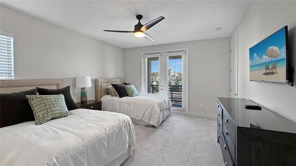 En Venta: $2,000,000 (6 camas, 6 baños, 4588 Pies cuadrados)