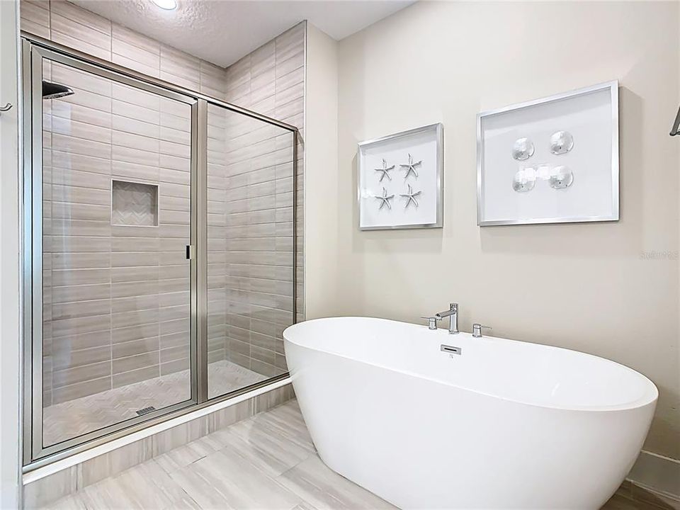 En Venta: $2,000,000 (6 camas, 6 baños, 4588 Pies cuadrados)