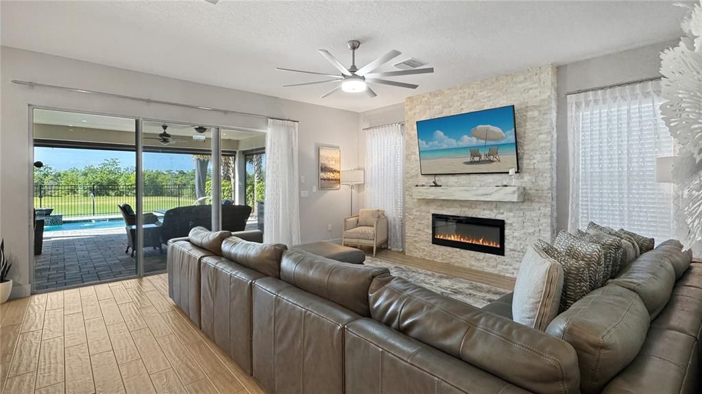 En Venta: $2,000,000 (6 camas, 6 baños, 4588 Pies cuadrados)