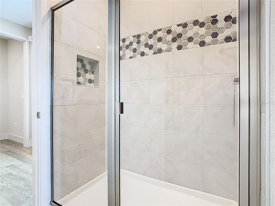 En Venta: $2,000,000 (6 camas, 6 baños, 4588 Pies cuadrados)