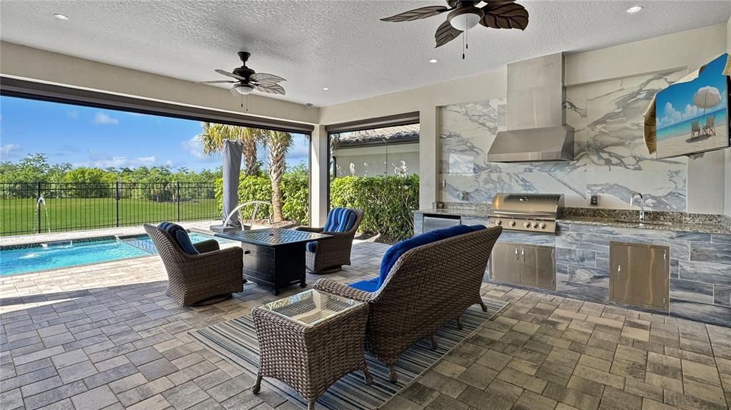 En Venta: $2,000,000 (6 camas, 6 baños, 4588 Pies cuadrados)