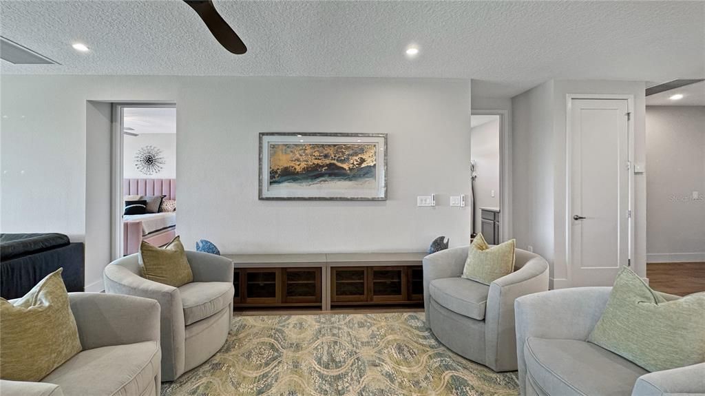 En Venta: $2,000,000 (6 camas, 6 baños, 4588 Pies cuadrados)