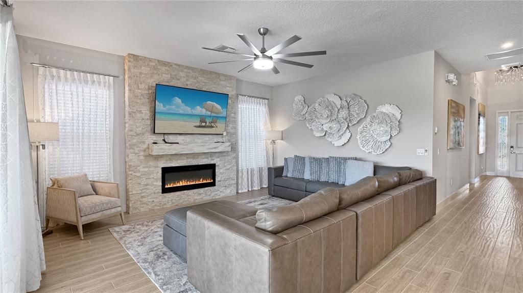 En Venta: $2,000,000 (6 camas, 6 baños, 4588 Pies cuadrados)