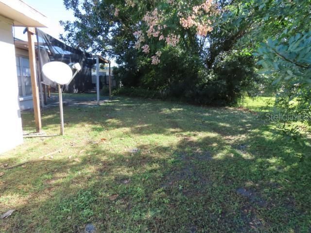 Active With Contract: $179,900 (2 beds, 1 baths, 1216 Square Feet)