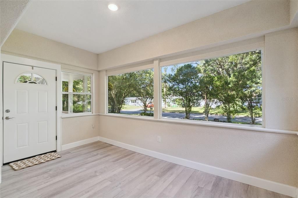 出租: $2,500 (3 贝兹, 2 浴室, 1176 平方英尺)